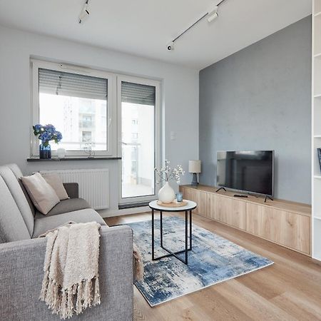 Lasek Marcelinski Comfy Apartment Poznań Exterior foto